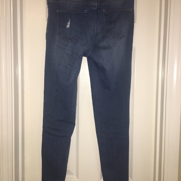 C pink jeans - Picture 2 of 2